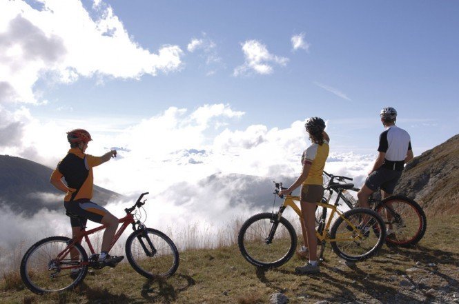 Mountainbike, downhill, paragliding: pure variety at Plan de Corones