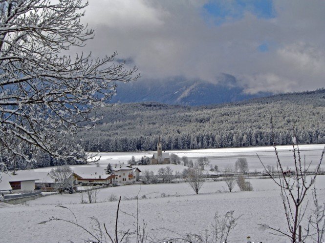 Fabulous natural spectacles: a winter holiday at Falzes/Pusteria valley 